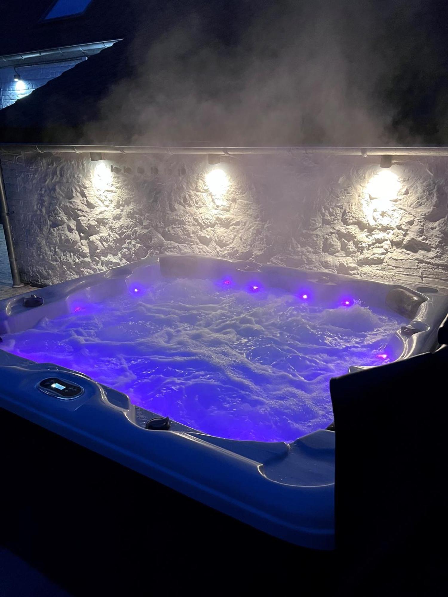 Gite Rubis - Jacuzzi - Pairi Daiza - 6 Pers Брюжлет Екстериор снимка